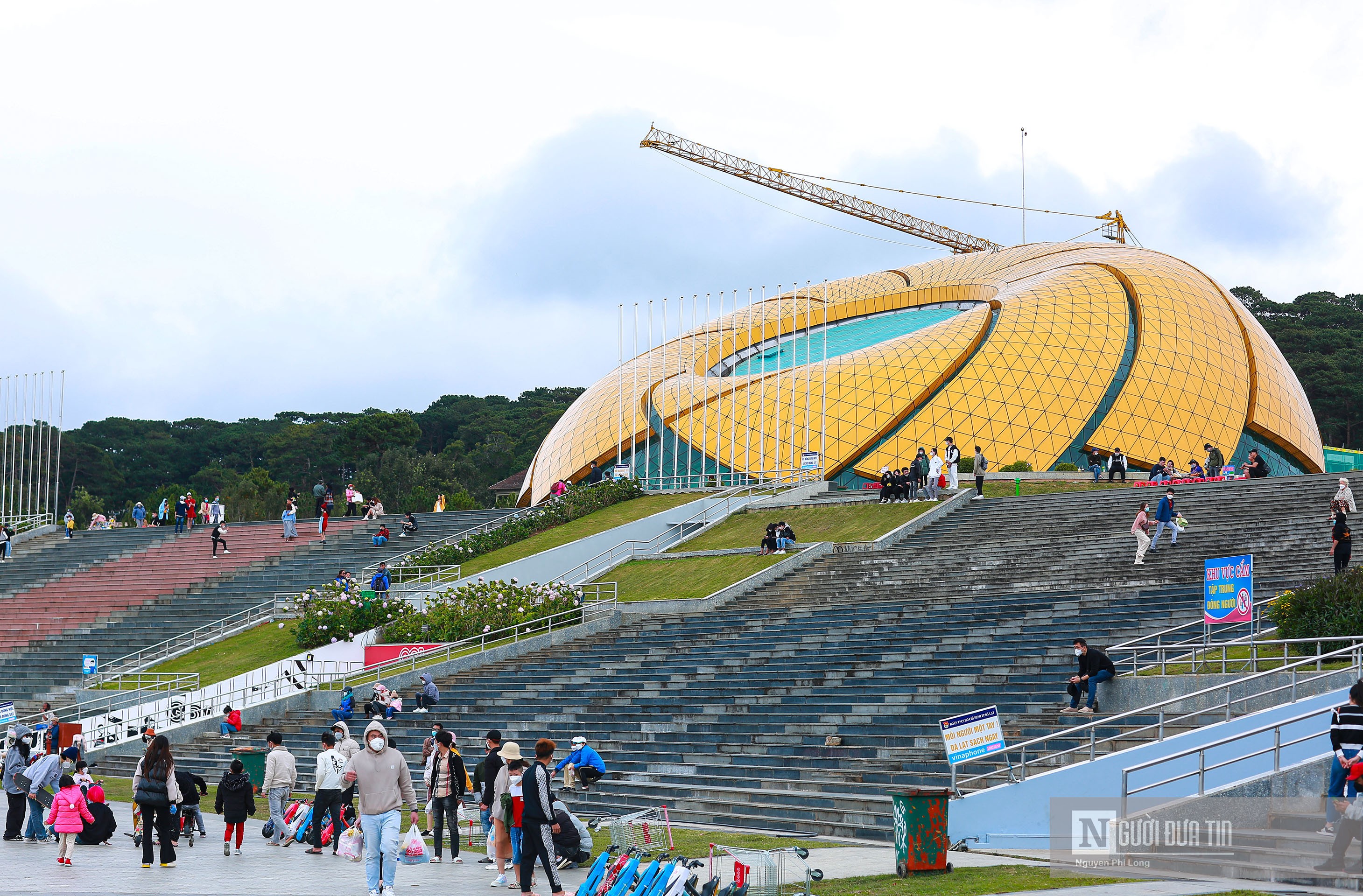 Dân sinh - Lâm Đồng: Du khách nườm nượp đổ về Tp.Đà Lạt dịp Tết Nguyên Đán 2022 (Hình 7).