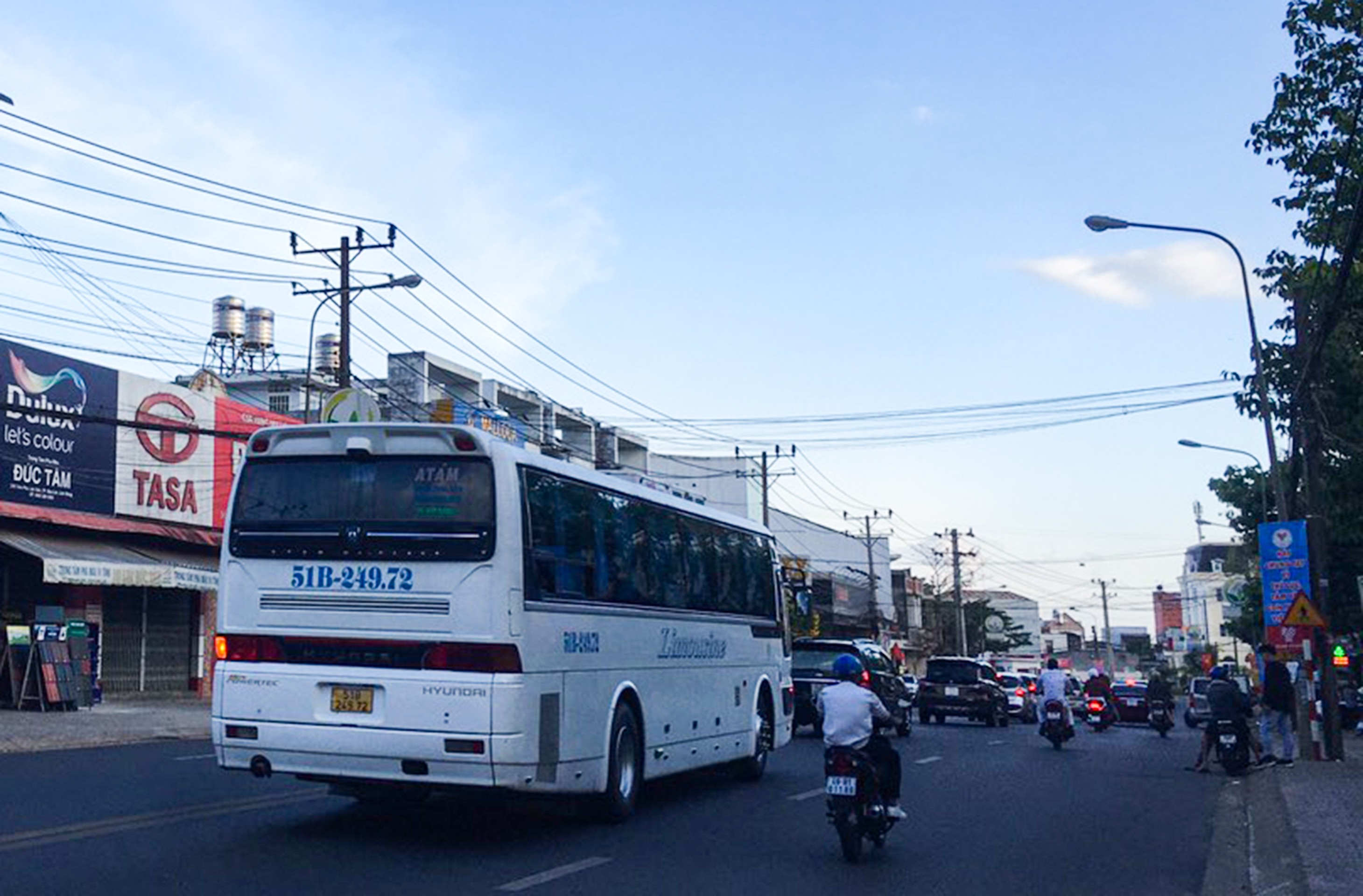 Dân sinh - Lâm Đồng: Du khách nườm nượp đổ về Tp.Đà Lạt dịp Tết Nguyên Đán 2022 (Hình 3).