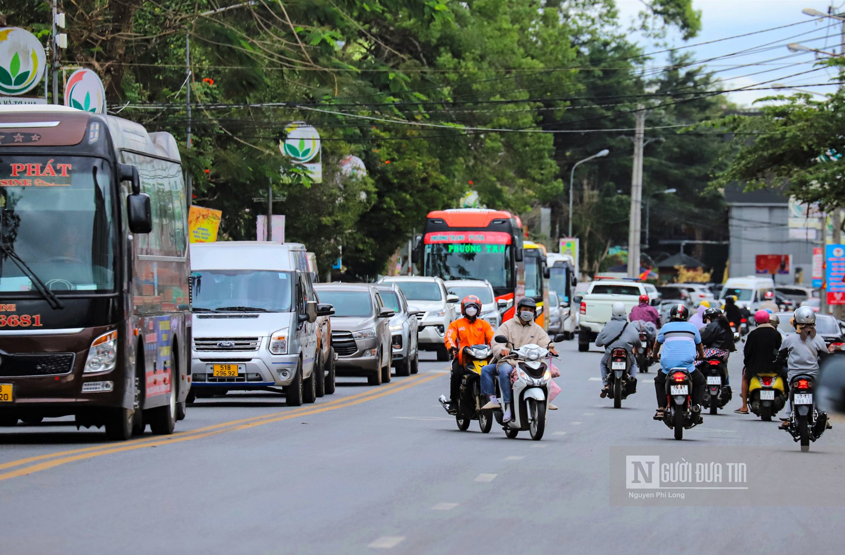 Dân sinh - Những dòng xe nối đuôi nhau rời tỉnh Lâm Đồng sau kỳ nghỉ Tết (Hình 2).