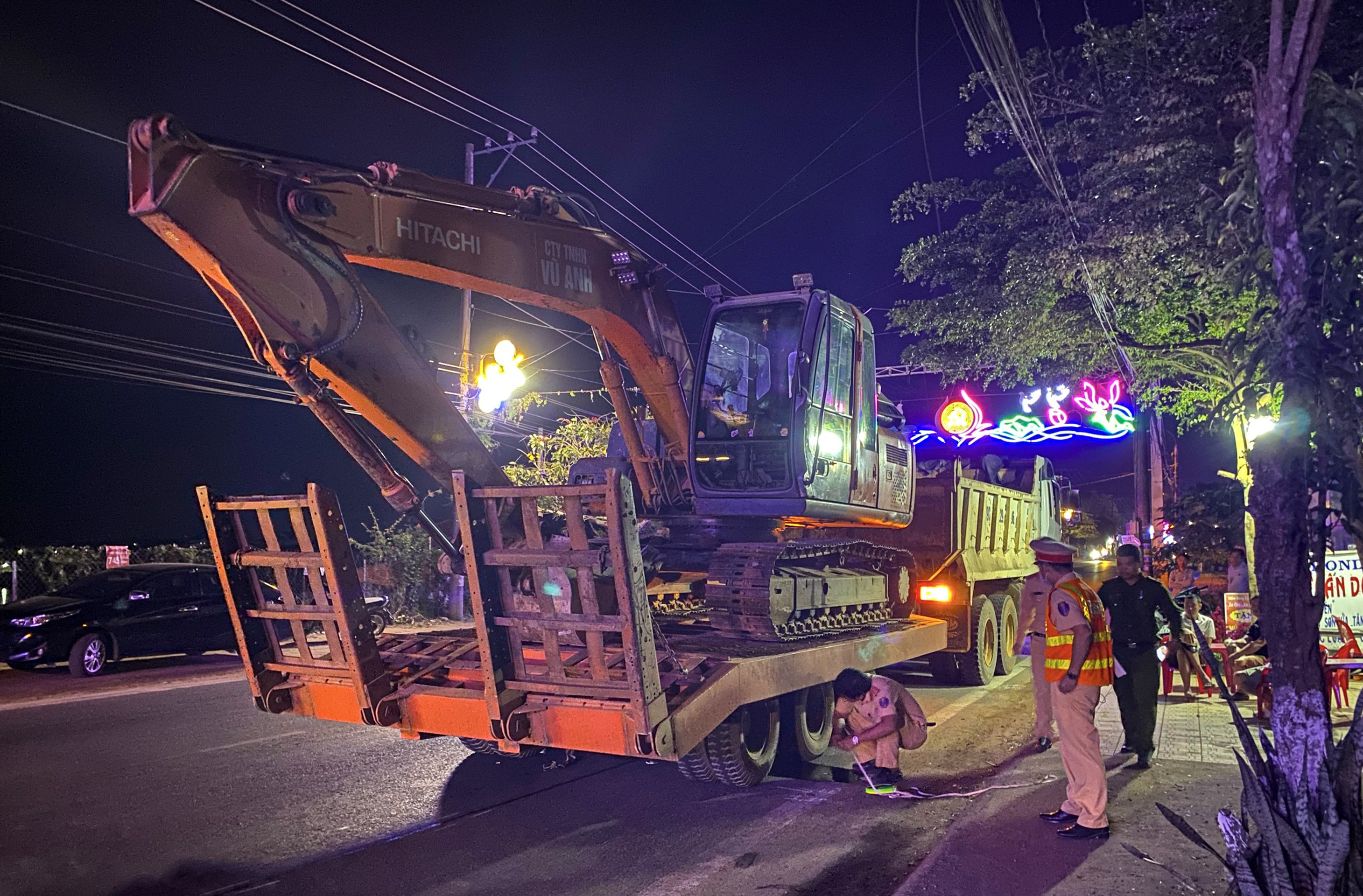 Dân sinh - Lâm Đồng: Tai nạn giao thông liên hoàn khiến một người tử vong (Hình 2).