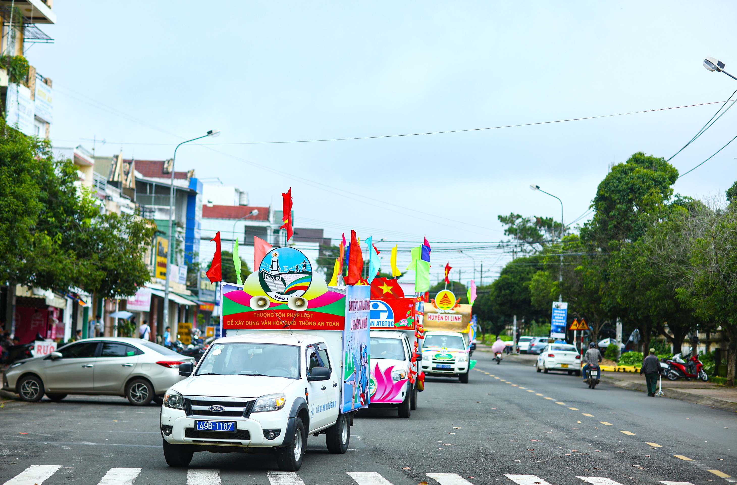 Văn hoá - Lâm Đồng: Tổ chức Hội thi Thông tin lưu động tuyên truyền về ATGT (Hình 13).