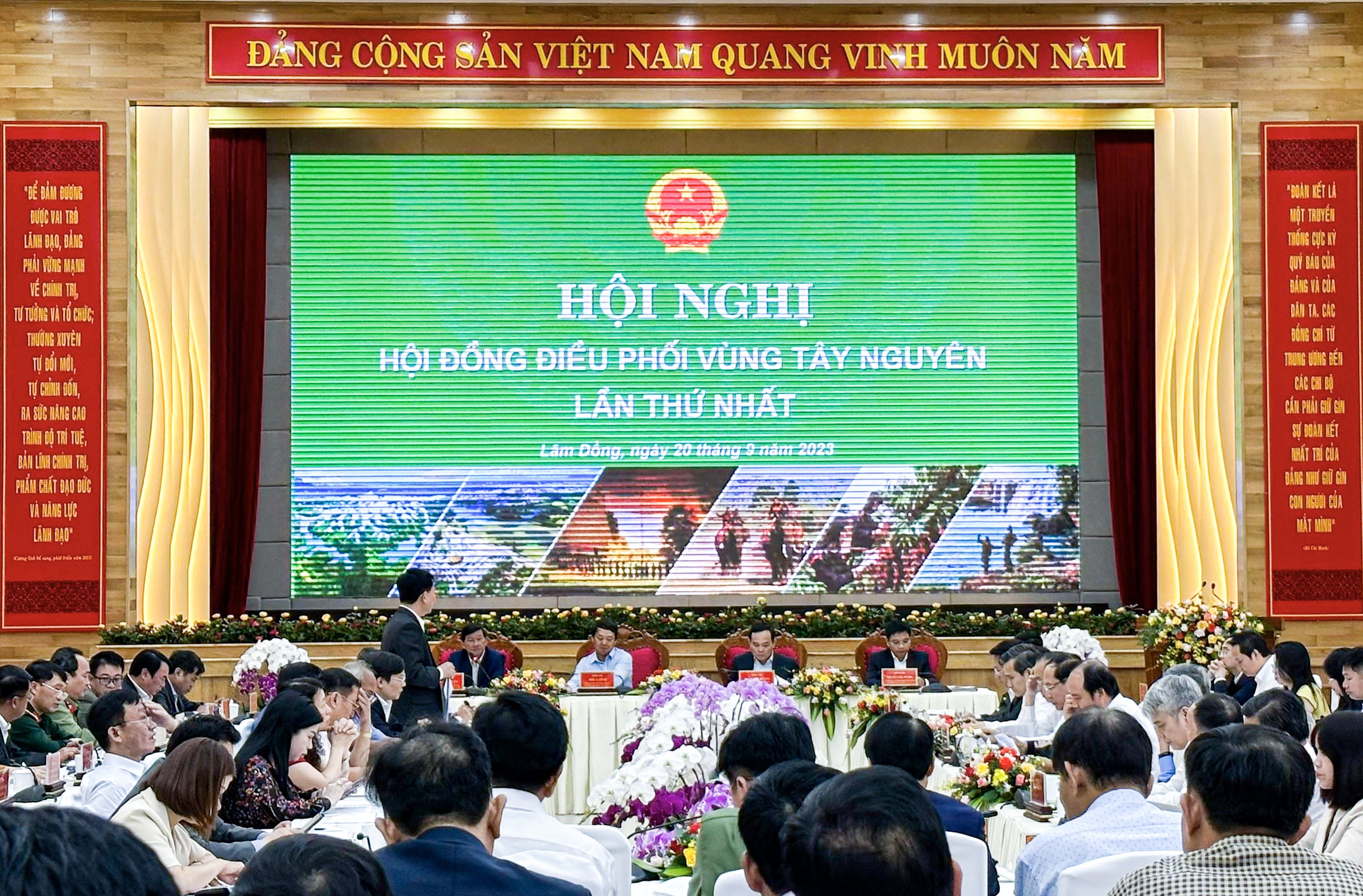 Tiêu điểm - Phó Thủ tướng Trần Lưu Quang chủ trì hội nghị điều phối vùng Tây Nguyên