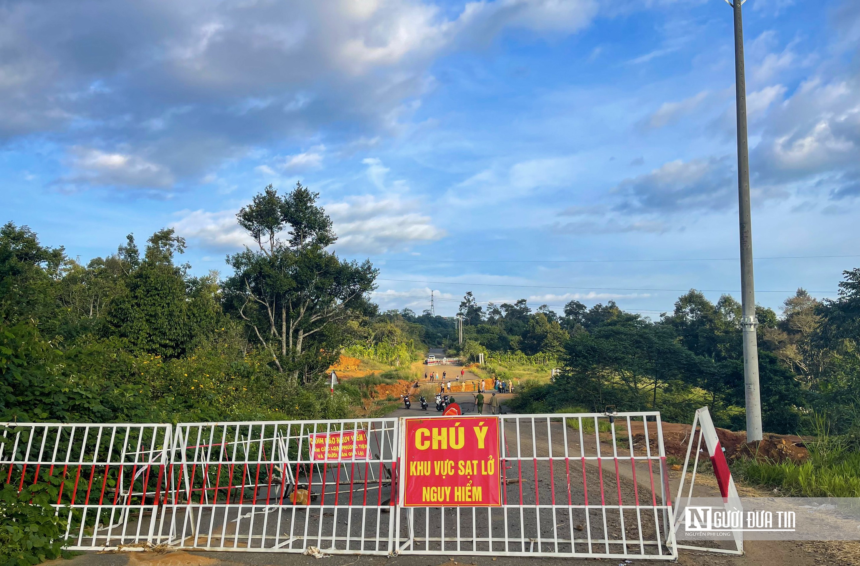 Dân sinh - Lâm Đồng: Rơi xuống hố sâu người đàn ông tử vong tại đường tránh QL 20