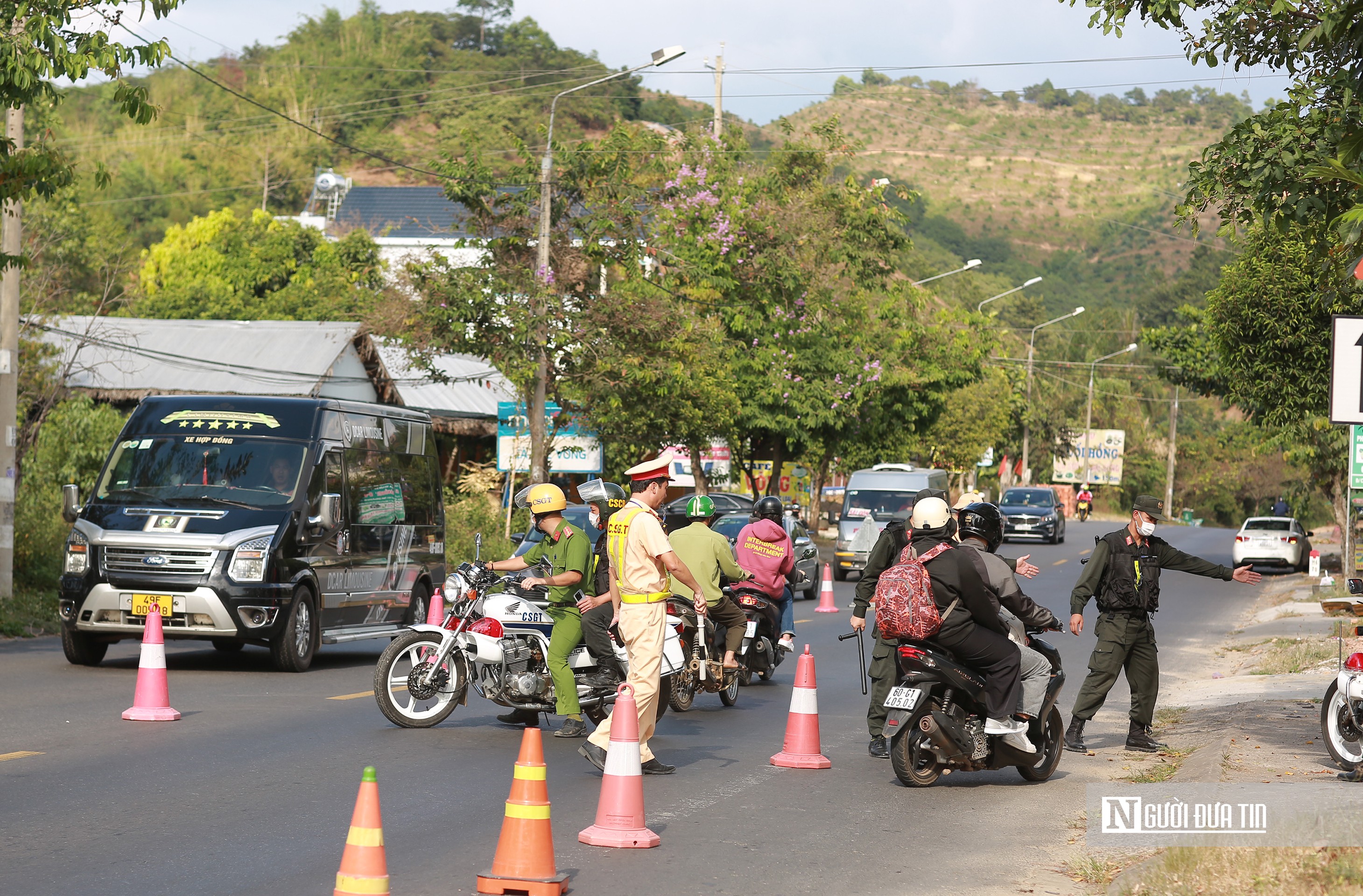 Dân sinh - Người dân rời thành phố Đà Lạt sau nhiều ngày nghỉ Tết (Hình 14).