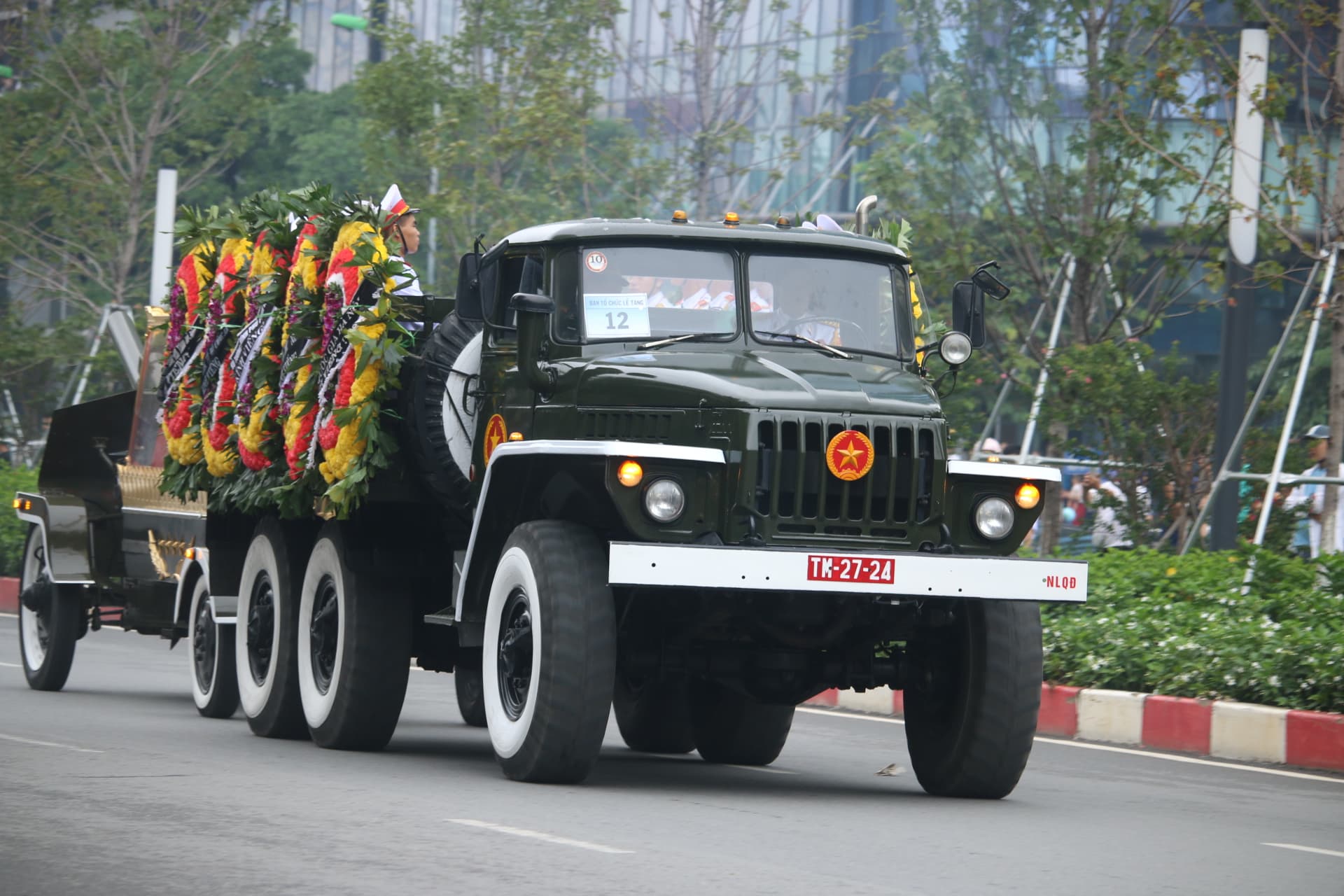 Chính trị - Linh cữu Chủ tịch nước Trần Đại Quang bắt đầu được đưa về đất mẹ Ninh Bình (Hình 16).