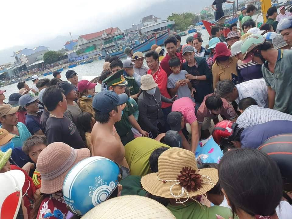 Tin nhanh - Ninh Thuận: Tìm thấy thi thể 4 ngư dân mất tích trong vụ lật tàu cá (Hình 3).