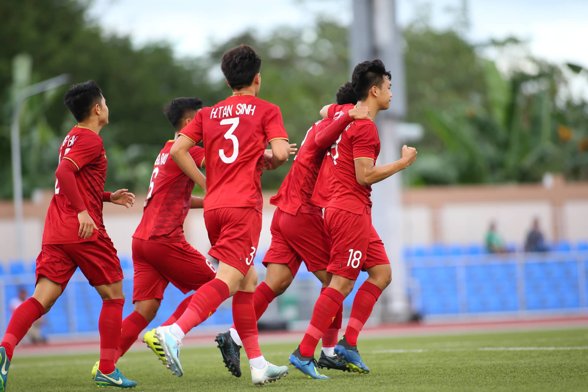 Thể thao - Trực tiếp bóng đá SEA Games 30 Việt Nam vs Brunei: Đức Chinh lập hat trick, đoàn quân áo đỏ tấn công như vũ bão (Hình 3).