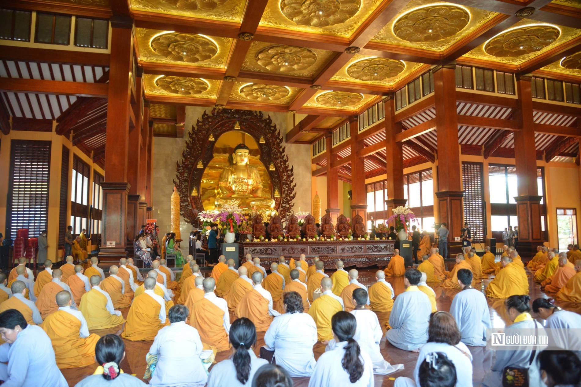 Dân sinh - Đại lễ Tưởng niệm-Kỳ siêu đồng bào tử vong và cán bộ, chiến sĩ hy sinh trong đại dịch Covid-19  (Hình 5).