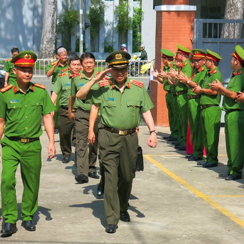 An ninh - Hình sự - Bộ trưởng Tô Lâm: Cảnh sát hình sự phải làm cho dân tin yêu, còn tội phạm khiếp sợ