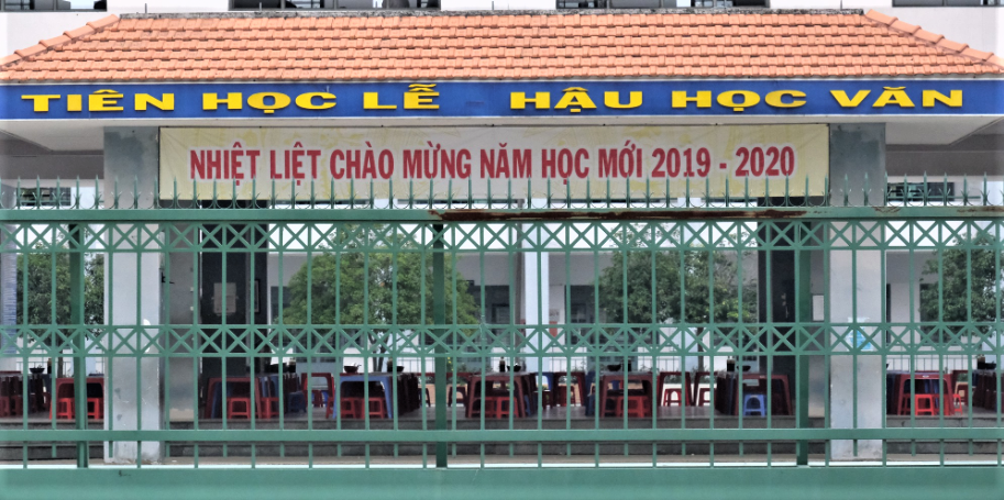 Tin nhanh - Nữ học sinh nghi bị bảo vệ giở trò đồi bại đã ổn định tinh thần và đi học bình thường (Hình 2).