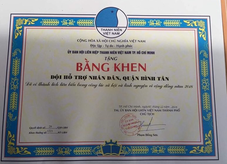 Dân sinh - Theo chân những thanh niên thức trắng đêm vá xe miễn phí, đưa “ma men” về nhà (Hình 6).