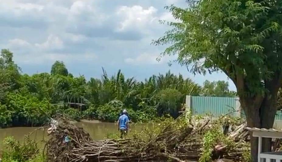 Dân sinh - Đồng Nai: Tìm thấy thi thể bé trai dưới con rạch