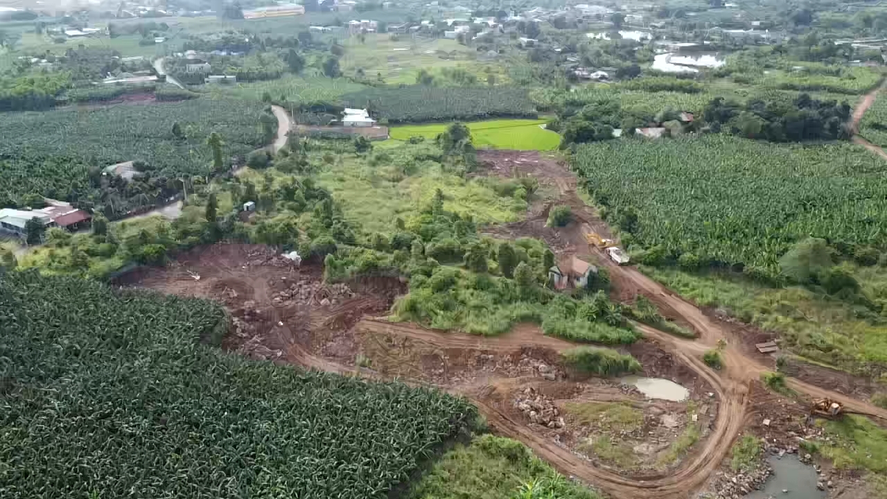 Xã hội - Đồng Nai: 'Đại công trường' san lấp đất trái phép (Hình 2).