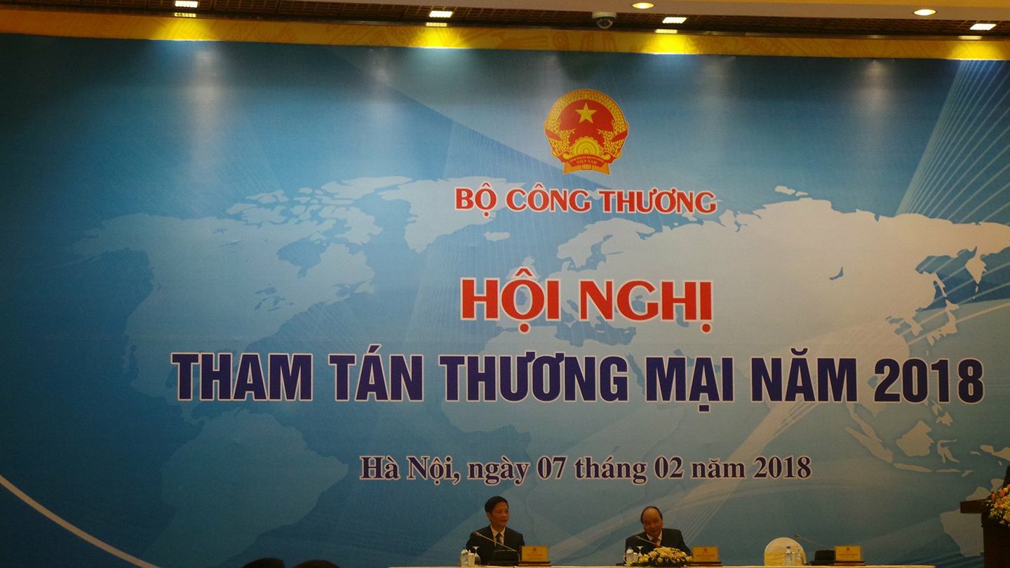X&atilde; hội - ' C&oacute; đồng ch&iacute; tham t&aacute;n lo việc nh&agrave; hơn việc nước'