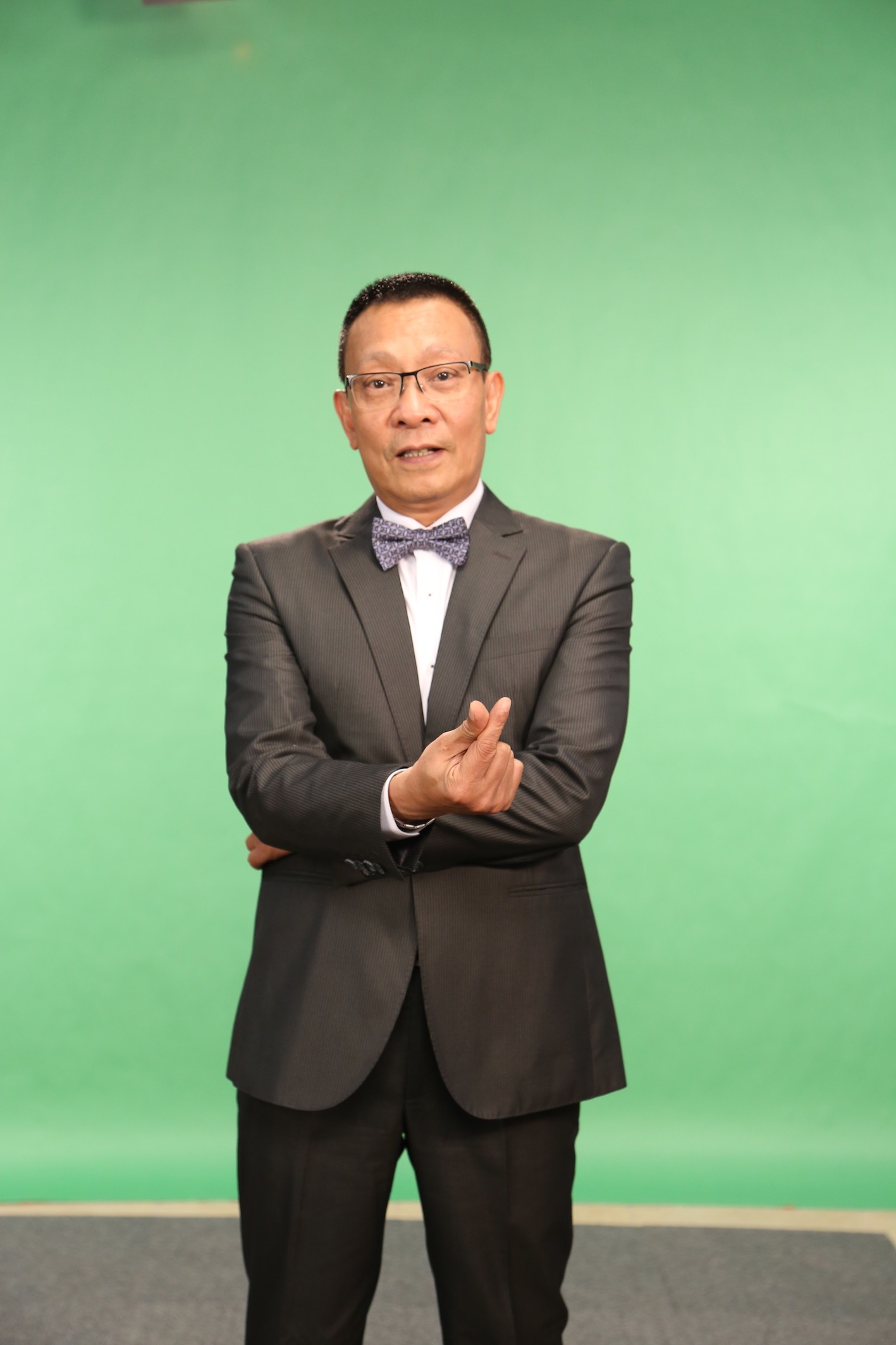MC Lại Văn Sâm tiếp tục 'ham chơi' với gameshow trực tuyến