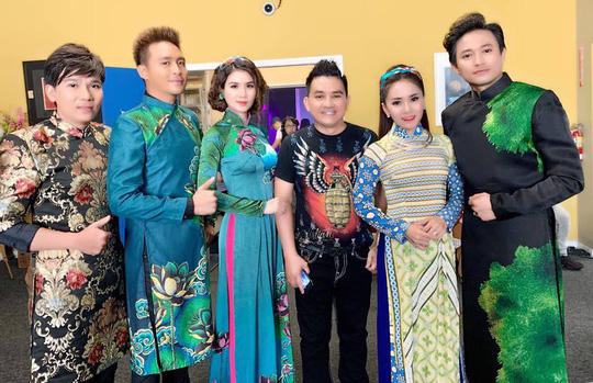 Ngôi sao - Mẹ nghệ sĩ Anh Vũ: 'Không ngờ đây là chuyến lưu diễn cuối cùng của con tôi' (Hình 3).
