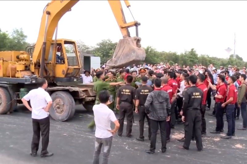 Tin nhanh - Bị điều tra về phát ngôn nhục mạ công an, ông chủ Alibaba vội vàng xin lỗi (Hình 3).