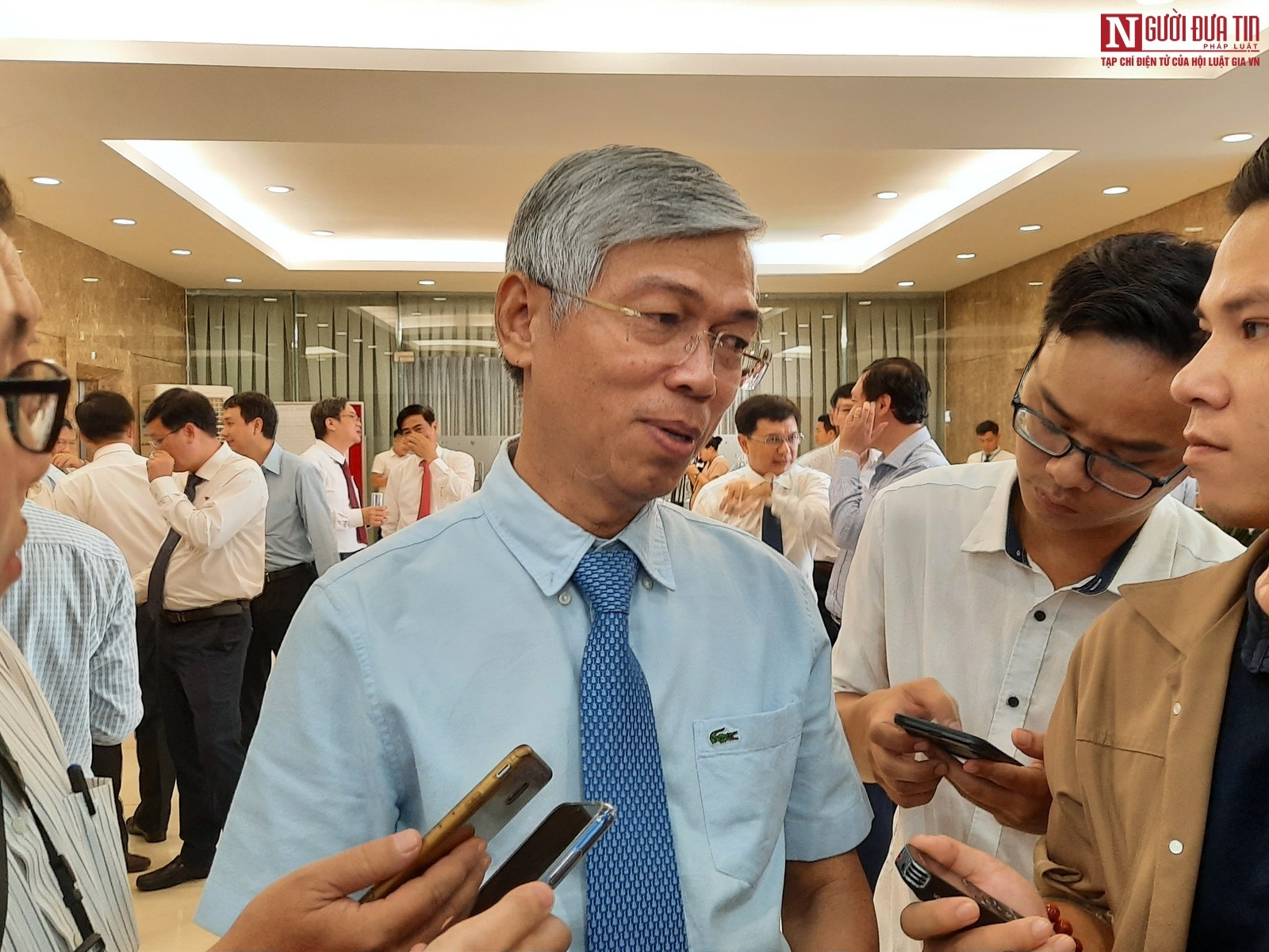 Tin nhanh - Phó Chủ tịch UBND TP.HCM phàn nàn chuyện đại gia làm dự án và đùn đẩy hạ tầng cho nhà nước