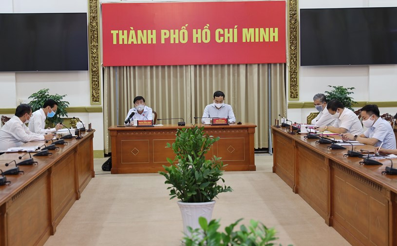 Tin nhanh - TP.HCM xử phạt 841 người không đeo khẩu trang, tổng số tiền phạt hơn 160 triệu đồng