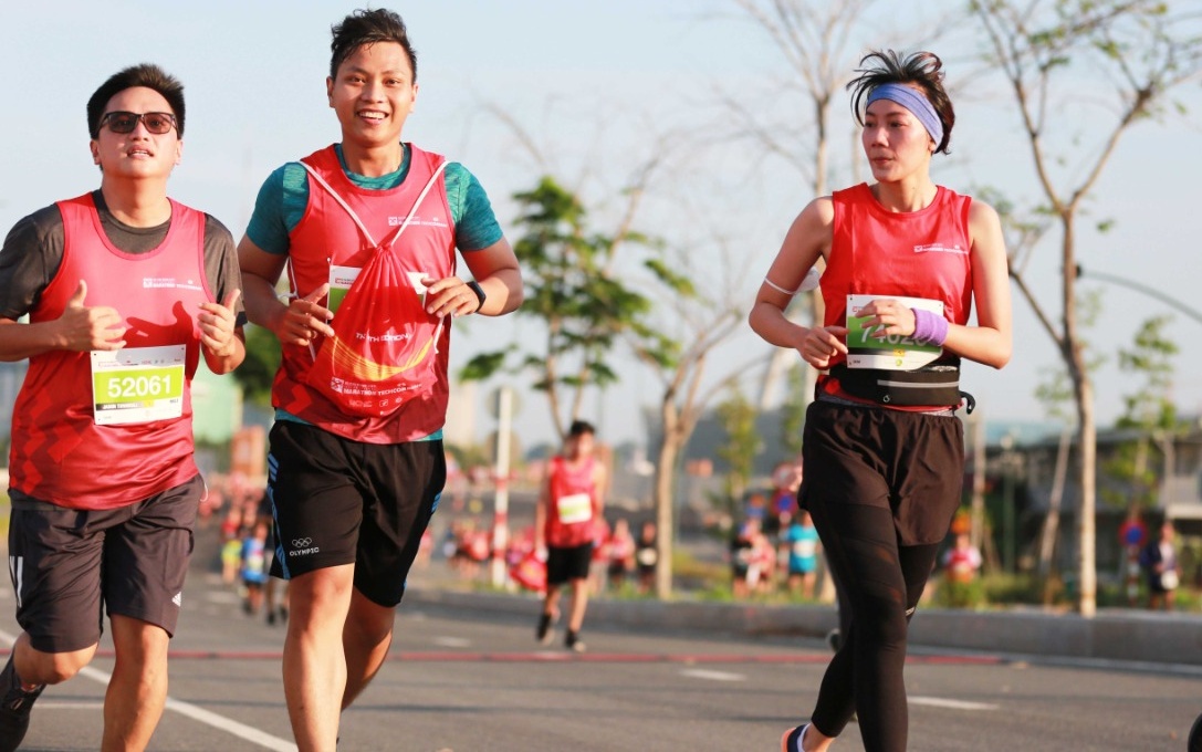 Thể thao - TP.HCM: Hơn 13.000 người chạy Marathon quảng bá du lịch (Hình 2).