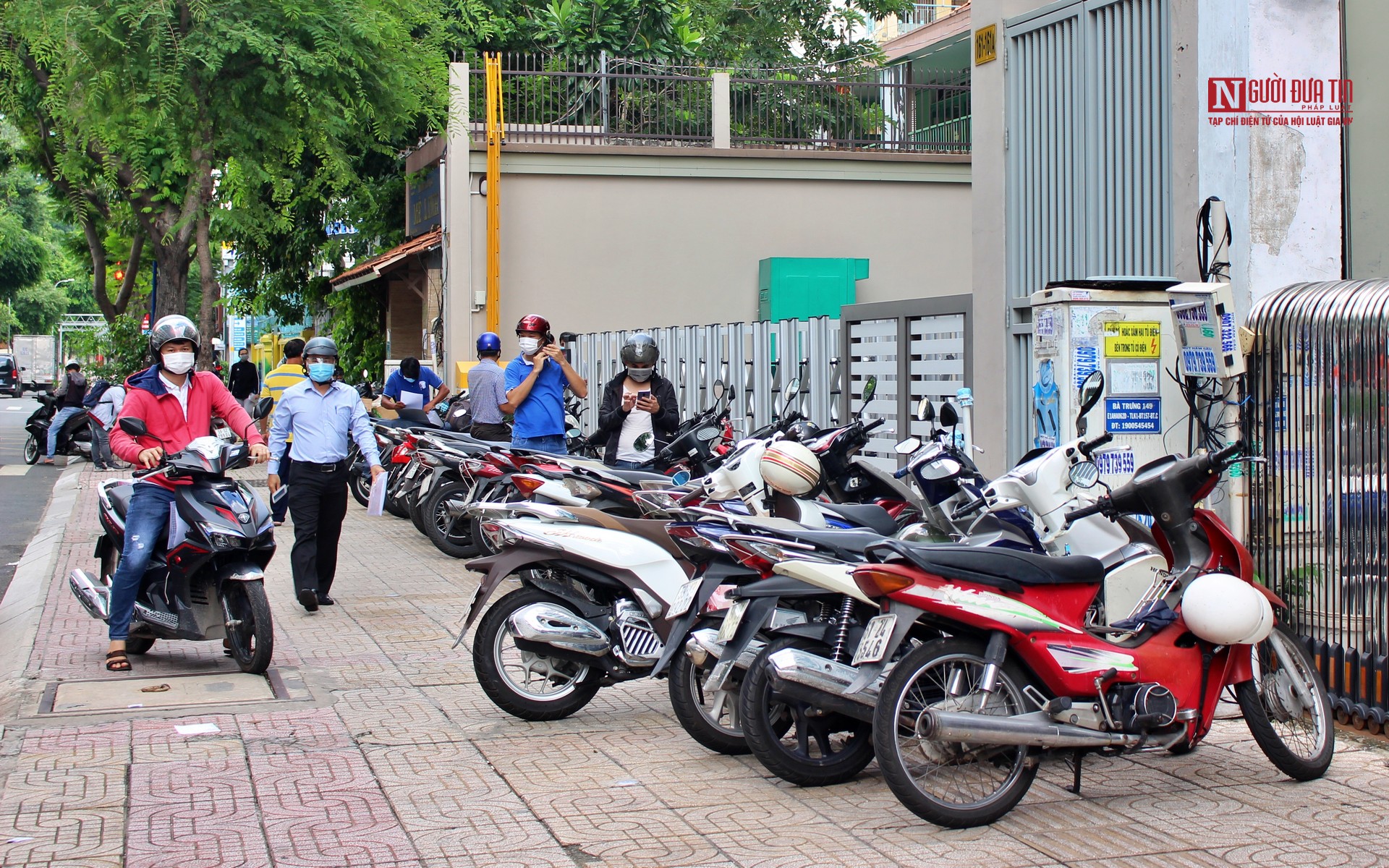 Tiêu dùng & Dư luận - Tp.Hồ Chí Minh: Doanh nghiệp loay hoay xin giấy đi đường khi tiếp tục giãn cách (Hình 5).