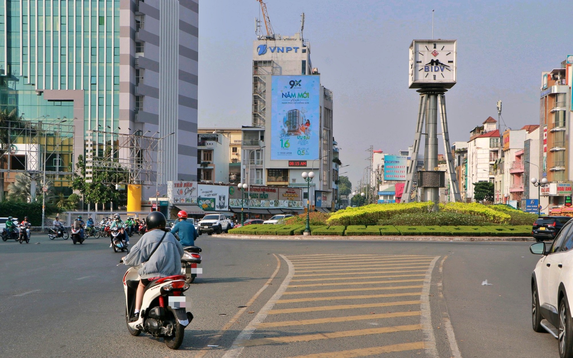 Dân sinh - Tp.HCM: Tìm giải pháp giao thông tại vòng xoay Nguyễn Bỉnh Khiêm (Hình 2).