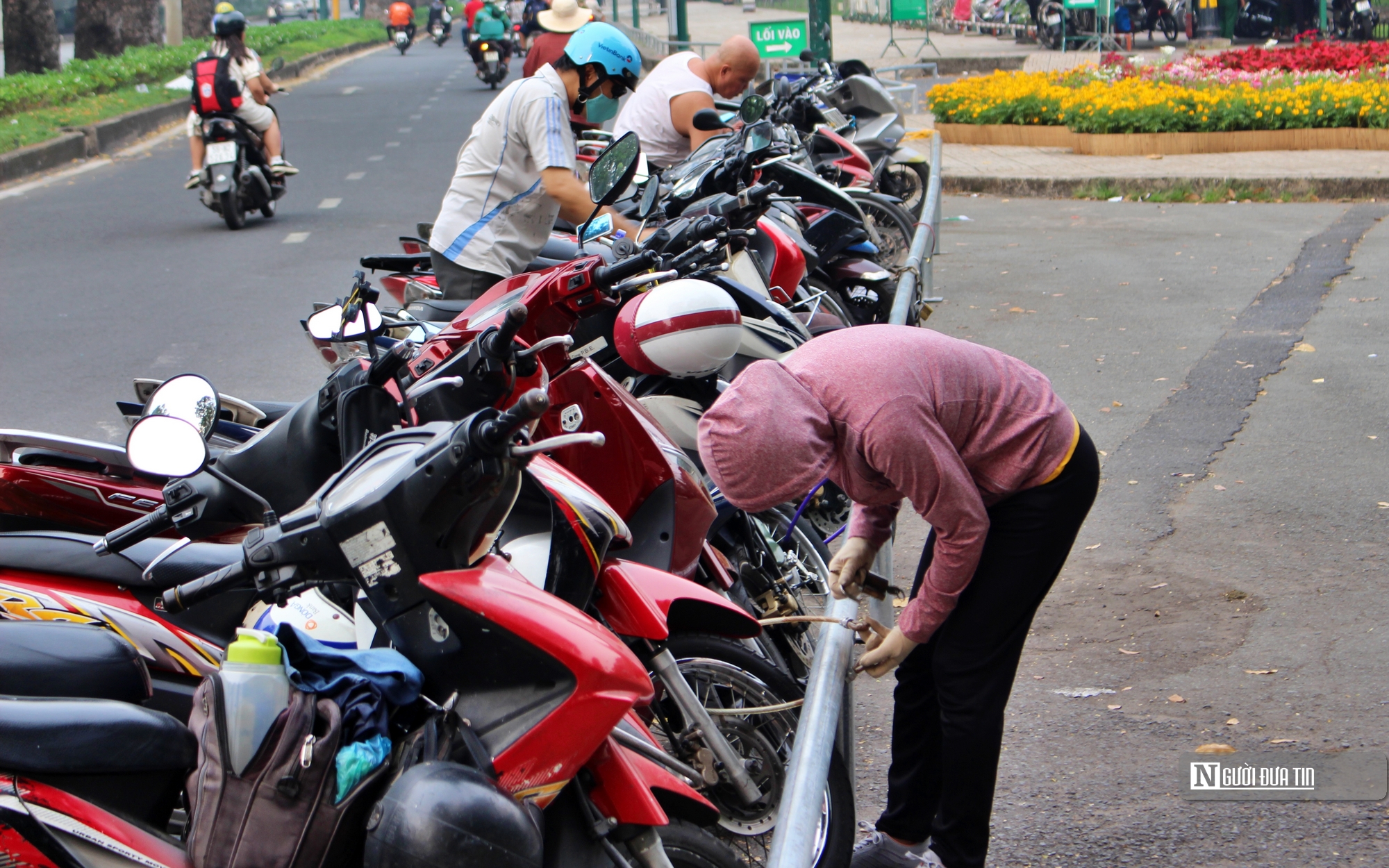 Dân sinh - Tp.HCM: Vì sao hơn 390 công viên không có bãi giữ xe? (Hình 5).