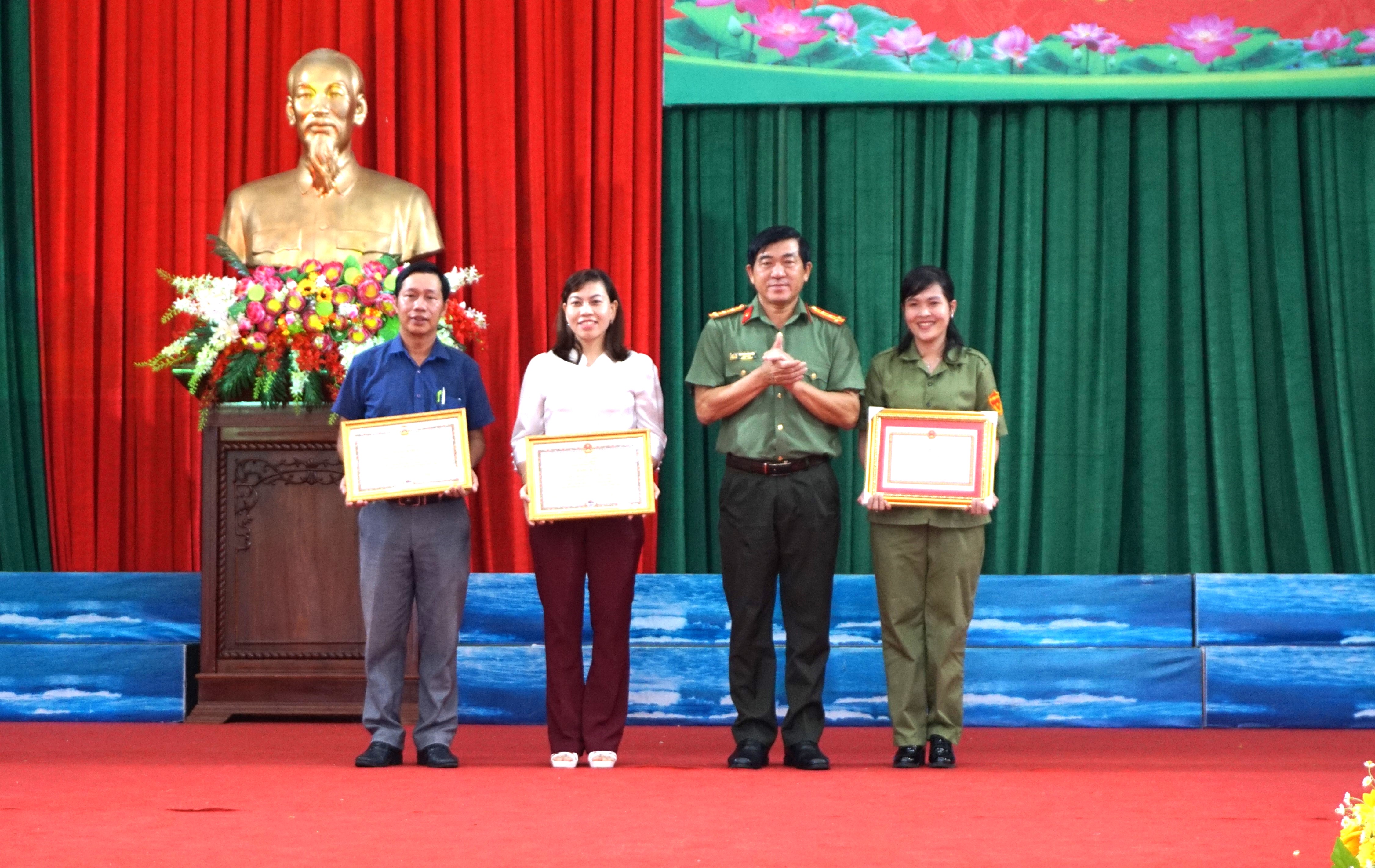 An ninh - Hình sự - Thành phố Phú Quốc tổ chức ngày Hội toàn dân bảo vệ An ninh Tổ quốc (Hình 3).