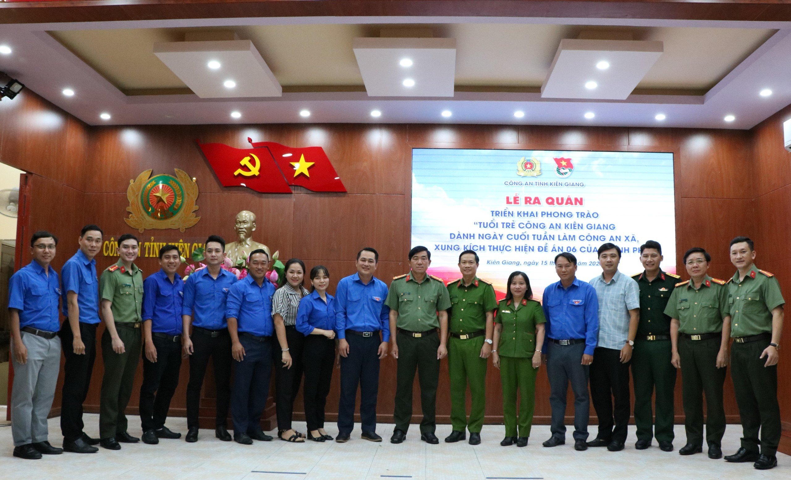 An ninh - Hình sự - Tuổi trẻ Công an Kiên Giang dành 'Ngày cuối tuần làm Công an xã' (Hình 2).