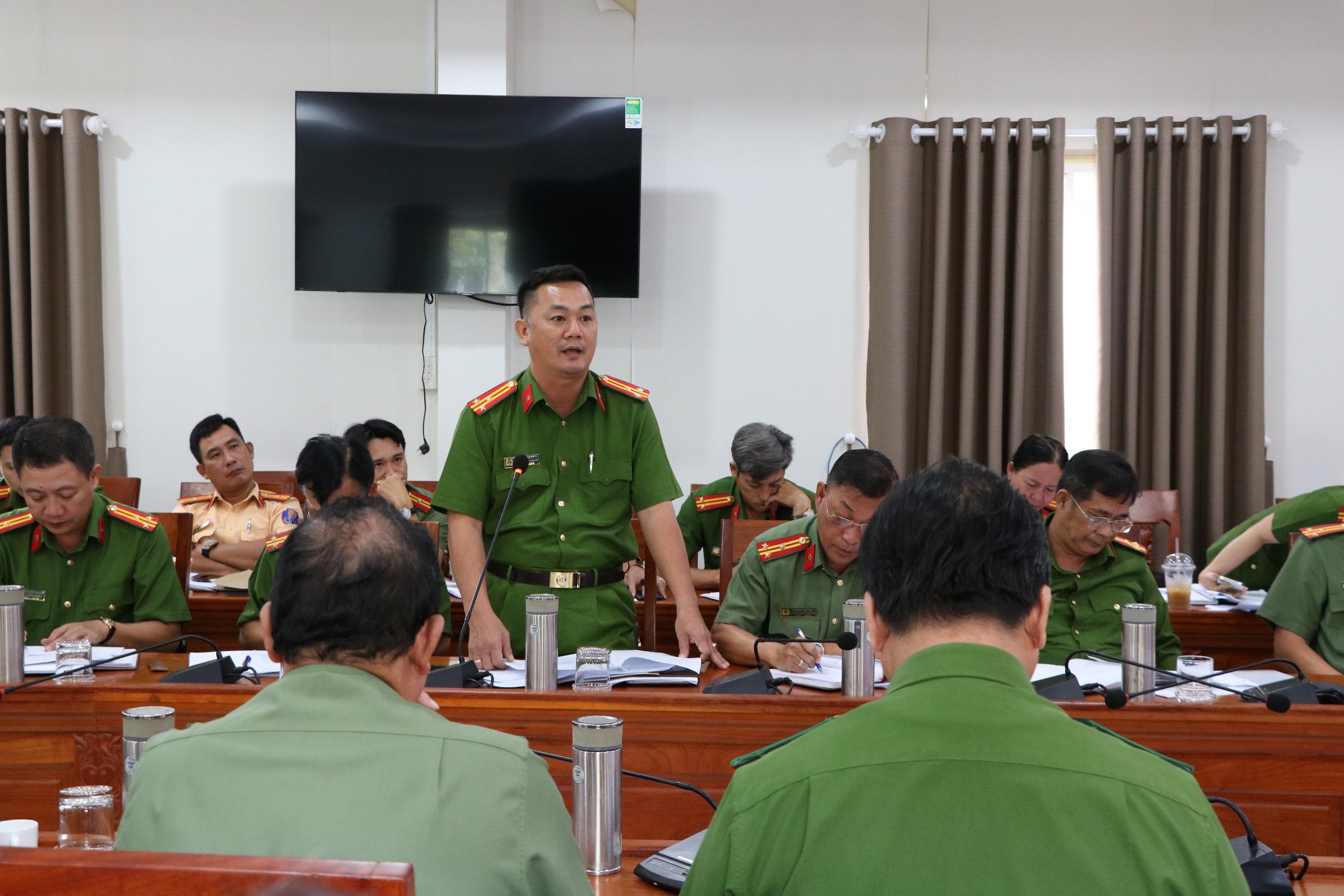 An ninh - Hình sự - Sơ kết công tác bảo đảm an ninh, trật tự trên địa bàn Tp.Phú Quốc (Hình 2).