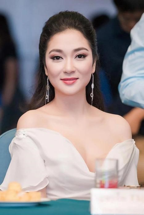 Giải trí - 'Hoa hậu bí ẩn nhất Việt Nam'- Nguyễn Thị Huyền, nhan sắc trẻ đẹp đáng ngưỡng mộ tuổi U40 (Hình 3).