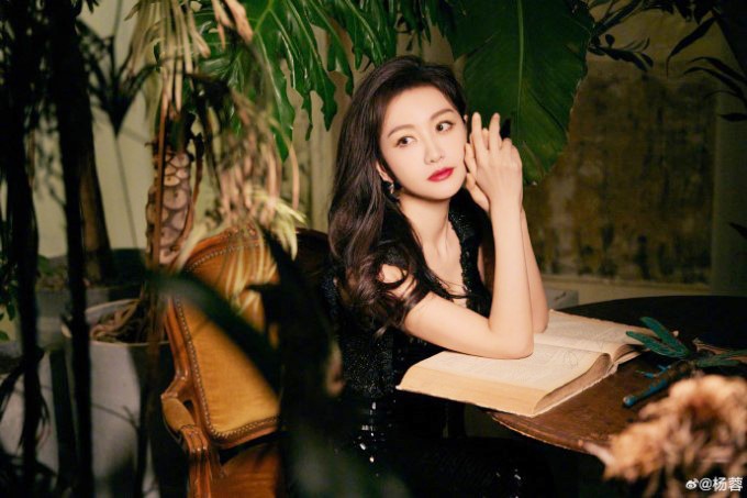 Giải tr&iacute; - N&agrave;ng tiểu hoa 'lười nhất showbiz' sau 25 năm vẫn trẻ đẹp, bỏ cả bom tấn 1.000 tỷ v&igrave; gh&eacute;t dậy sớm (H&igrave;nh 8).