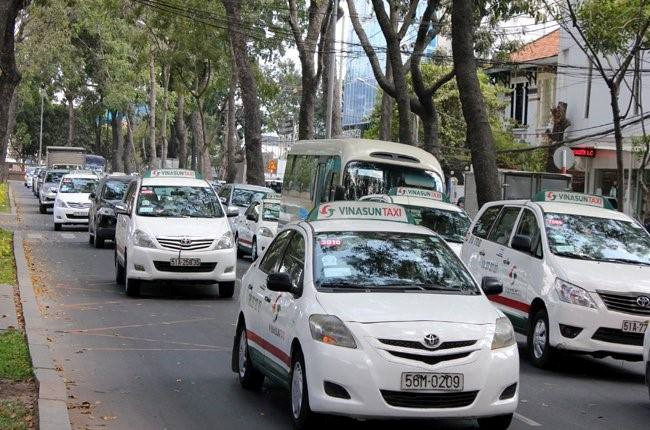 Tài chính - Ngân hàng - Vinasun, Mai Linh 'dắt tay' lao dốc