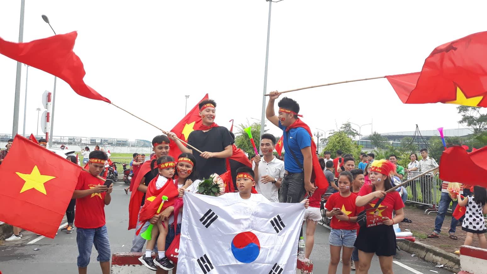 Tin nhanh - Trực tiếp lễ đón đoàn Olympic Việt Nam về nước sau ASIAD 2018 (Hình 36).