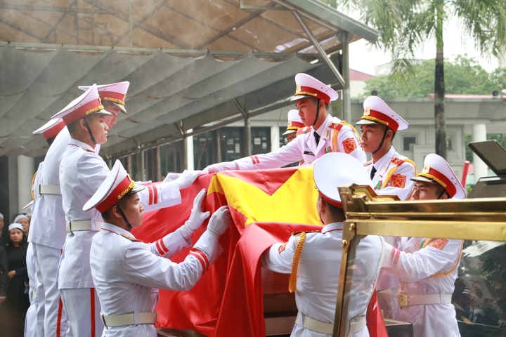 Tin nhanh - Cử hành trọng thể lễ Quốc tang nguyên Chủ tịch nước Lê Đức Anh (Hình 15).