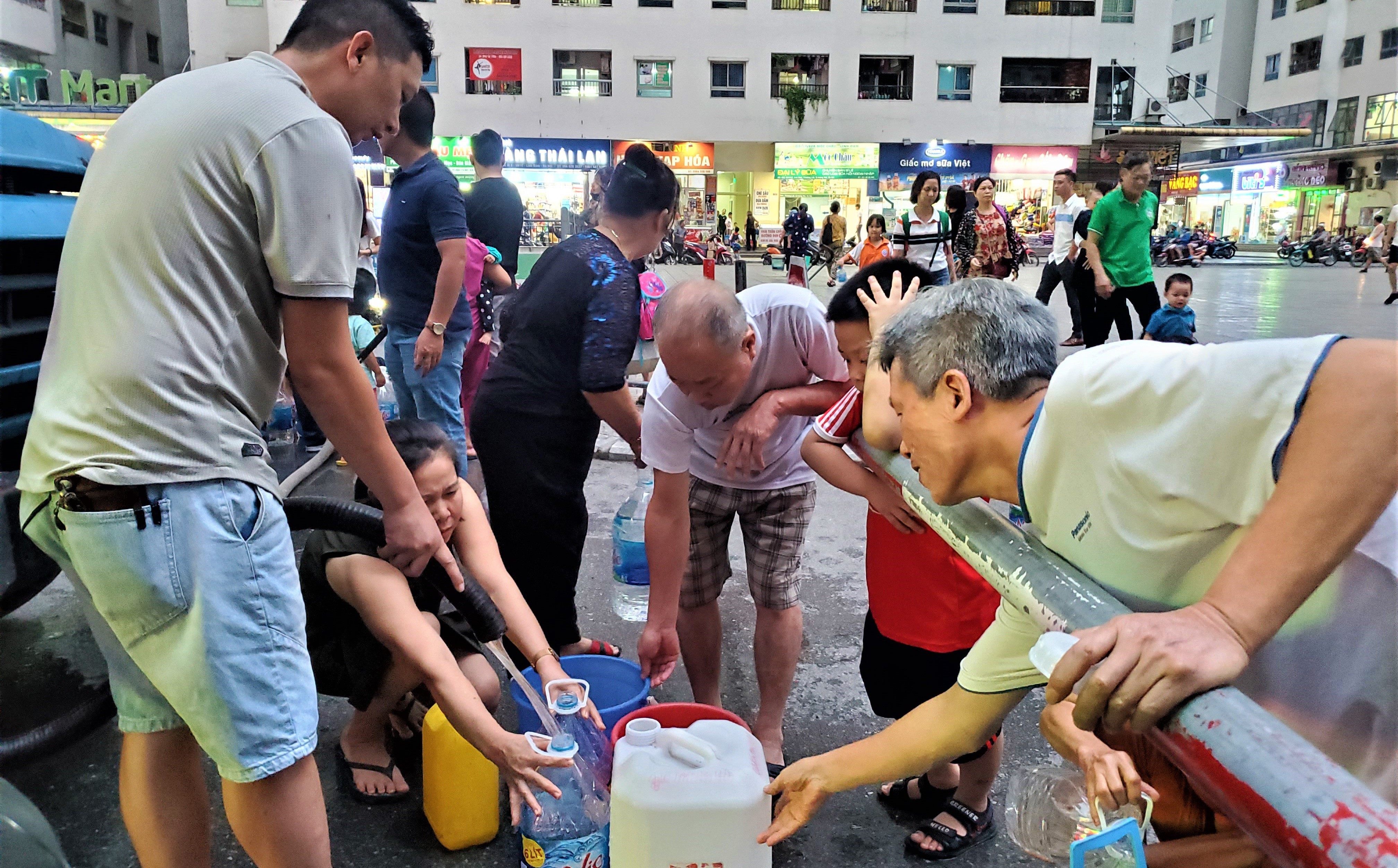 Môi trường - Bí thư Hà Nội chỉ đích danh trách nhiệm từng cơ quan vụ nước sông Đà nhiễm bẩn (Hình 2).