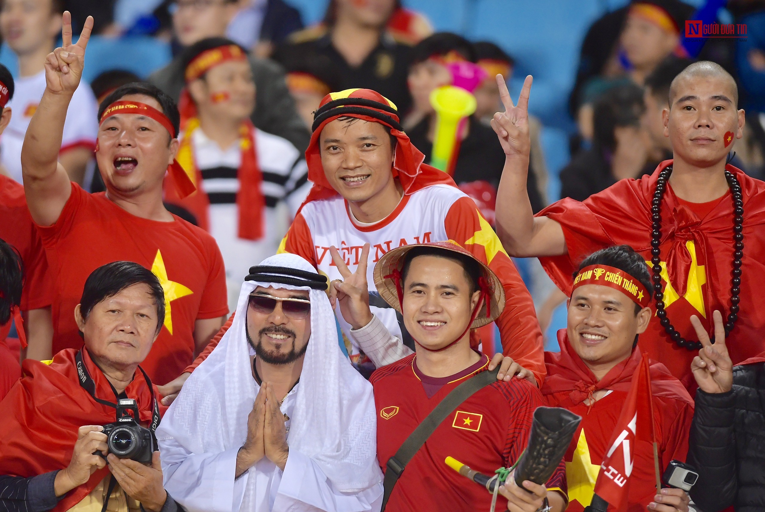 Thể thao - Trực tiếp bóng đá vòng loại WC 2022 Việt Nam vs UAE: Tiến Linh tung cú sút 'quỷ khốc thần sầu' xé toạc lưới UAE (Hình 13).