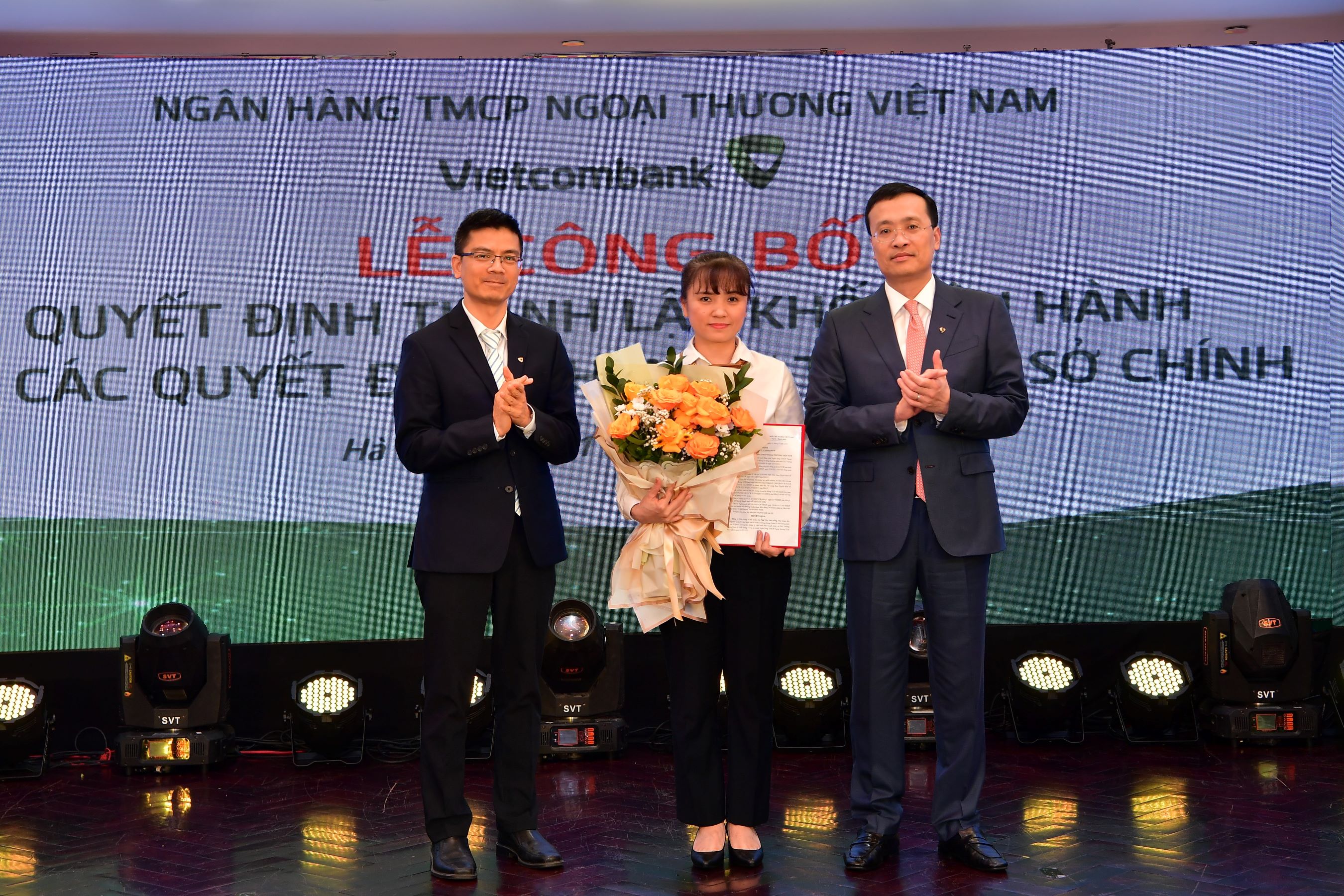 Kinh tế - Vietcombank công bố quyết định thành lập Khối Vận hành và một số quyết định nhân sự Trụ sở chính (Hình 3).