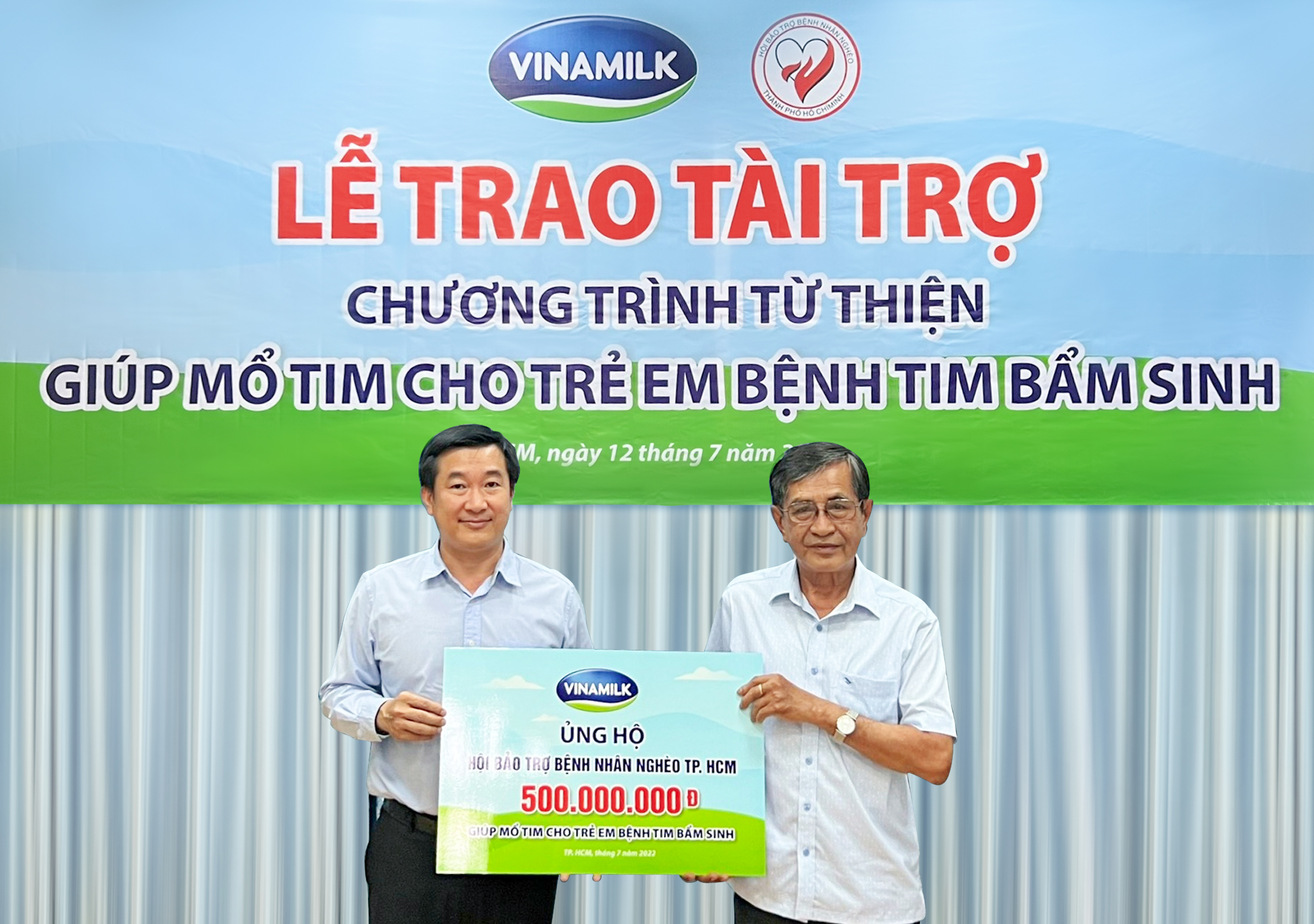 Kinh tế - Vinamilk tiếp tục hỗ trợ phẫu thuật tim và mắt cho trẻ em khó khăn