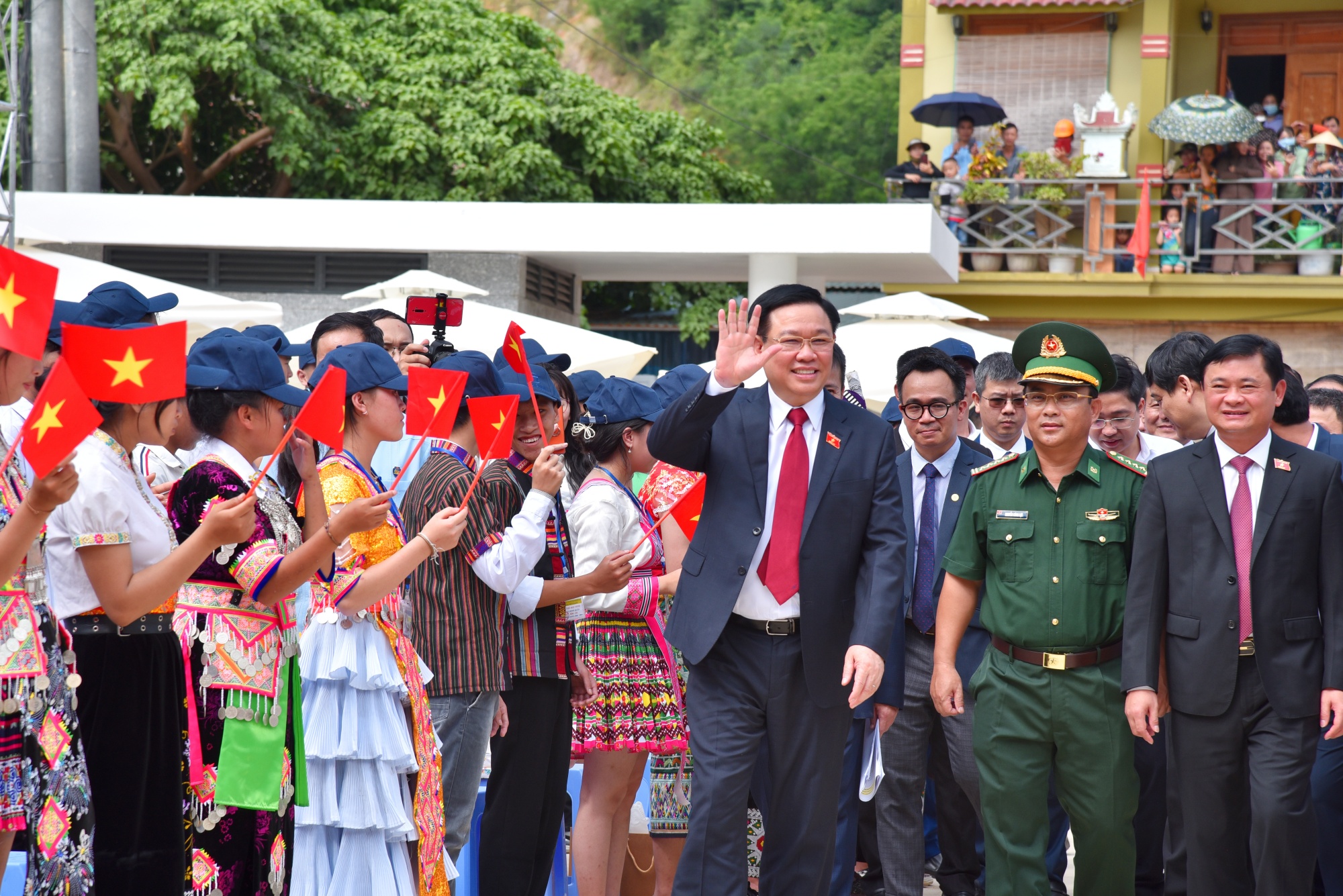 Giáo dục - Nghệ An: Chủ tịch Quốc hội dự lễ khai giảng năm học mới và khánh thành Trường THPT Kỳ Sơn