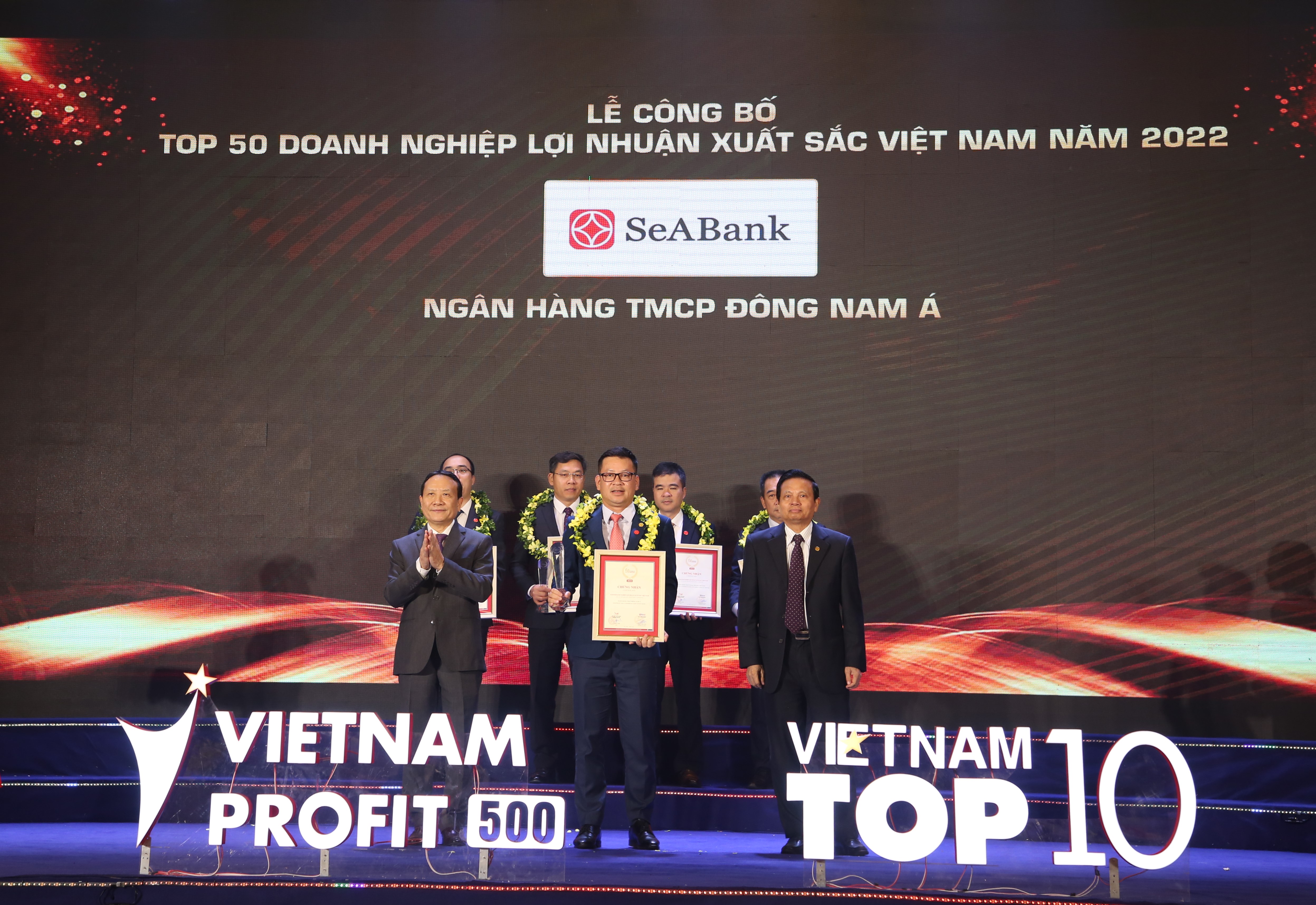 Tài chính - Ngân hàng - SeABank 5 lần liên tiếp lọt Top 50 doanh nghiệp có lợi nhuận xuất sắc Việt Nam năm 2022