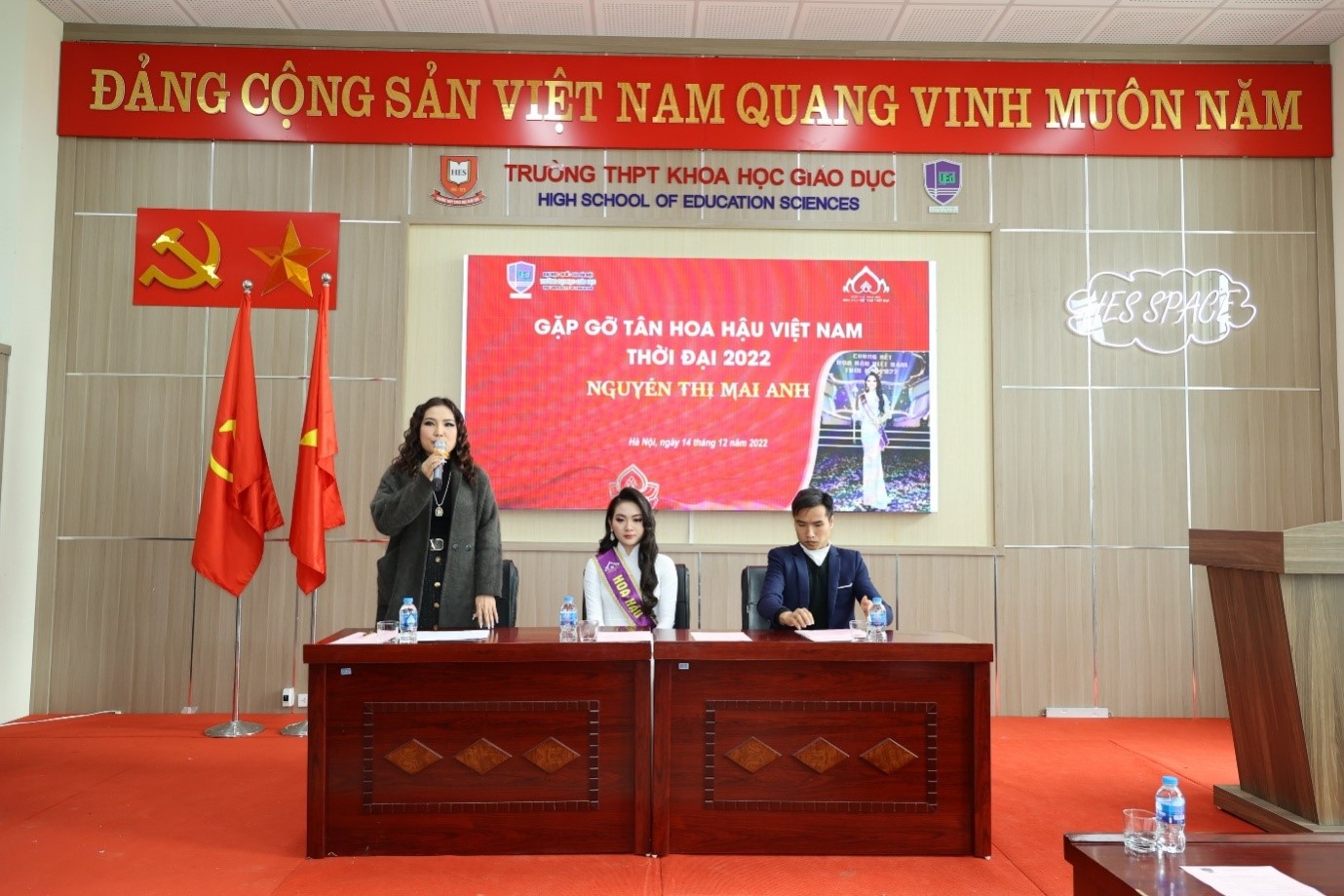 Văn hoá - Tân Hoa hậu Nguyễn Mai Anh mang vương miện về thăm trường  (Hình 6).