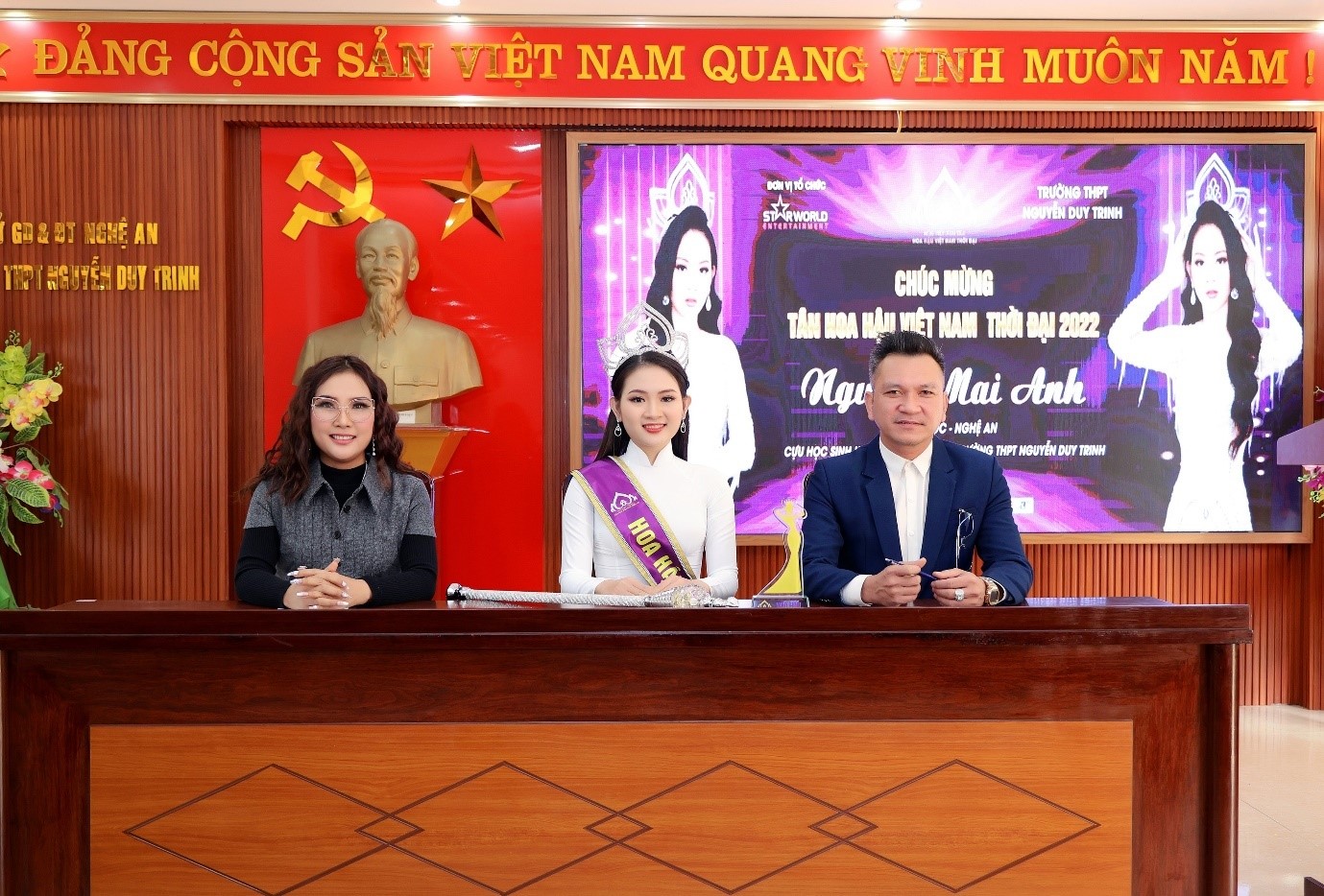 Văn hoá - Hoa hậu Việt Nam Thời đại 2022 Nguyễn Mai Anh về thăm trường cũ  (Hình 2).