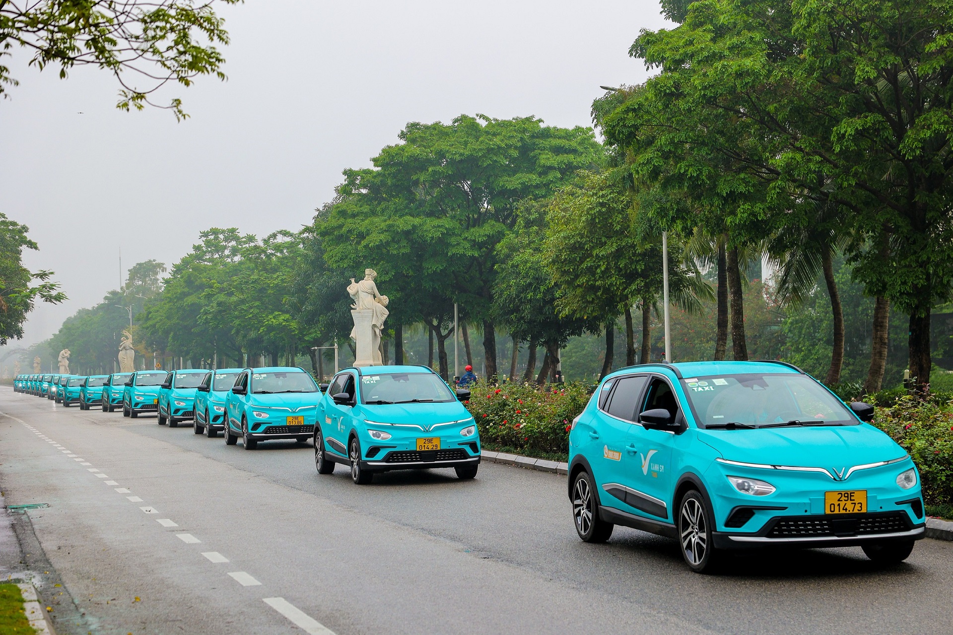 Kinh tế - Khai trương hãng taxi thuần điện đầu tiên tại Việt Nam (Hình 5).