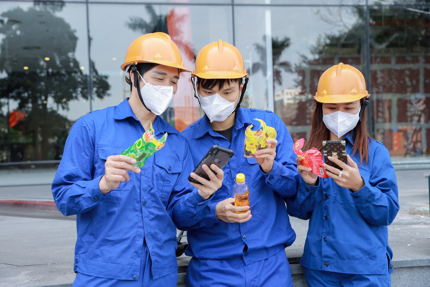 Kinh tế - Tìm kiếm 3 người trúng giải 100 triệu đồng khi giải khát với Trà Dr Thanh, Trà Xanh Không Độ, Number 1 (Hình 2).