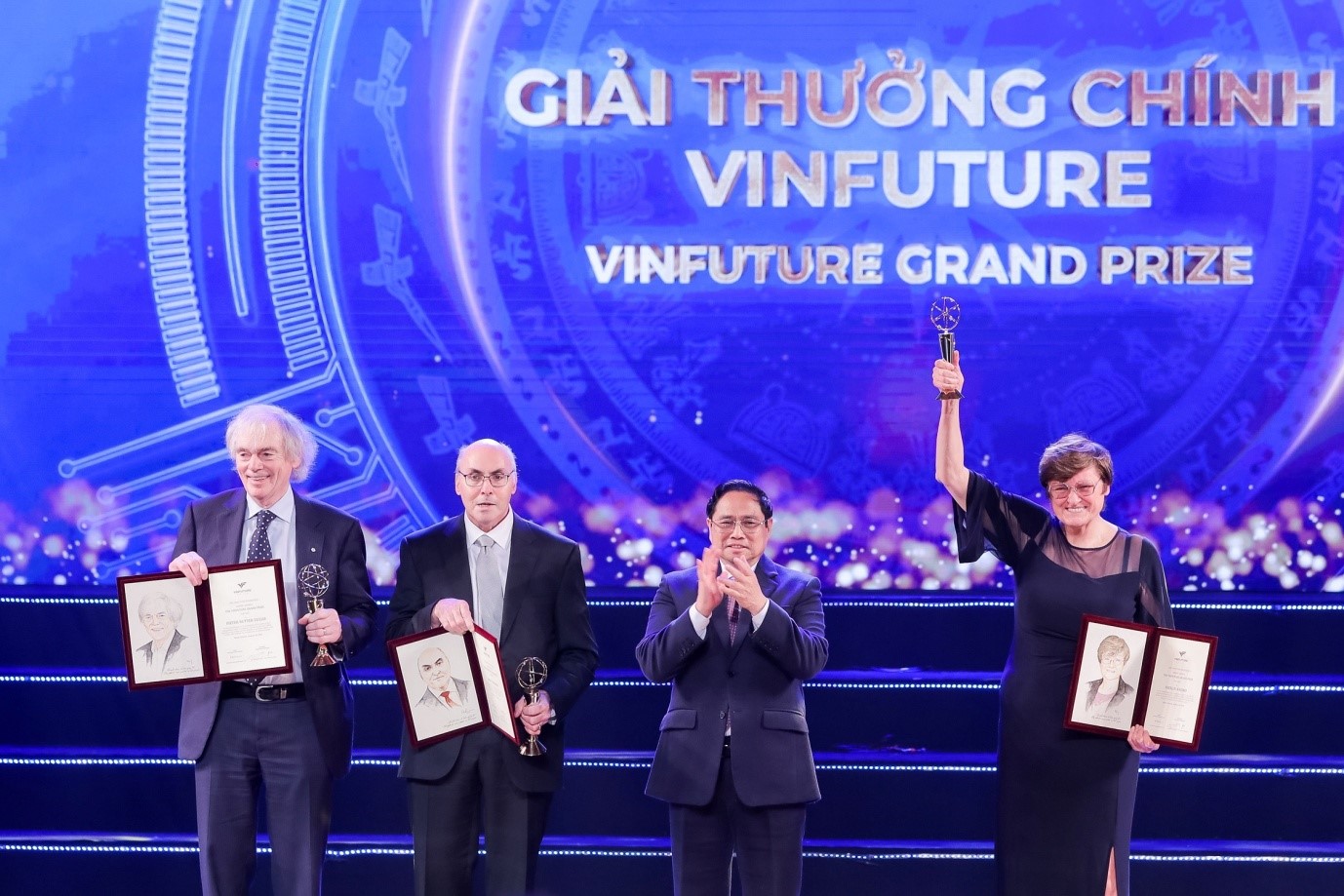 Kinh tế - Chủ nhân Giải thưởng Chính VinFuture tiếp tục được trao giải Nobel