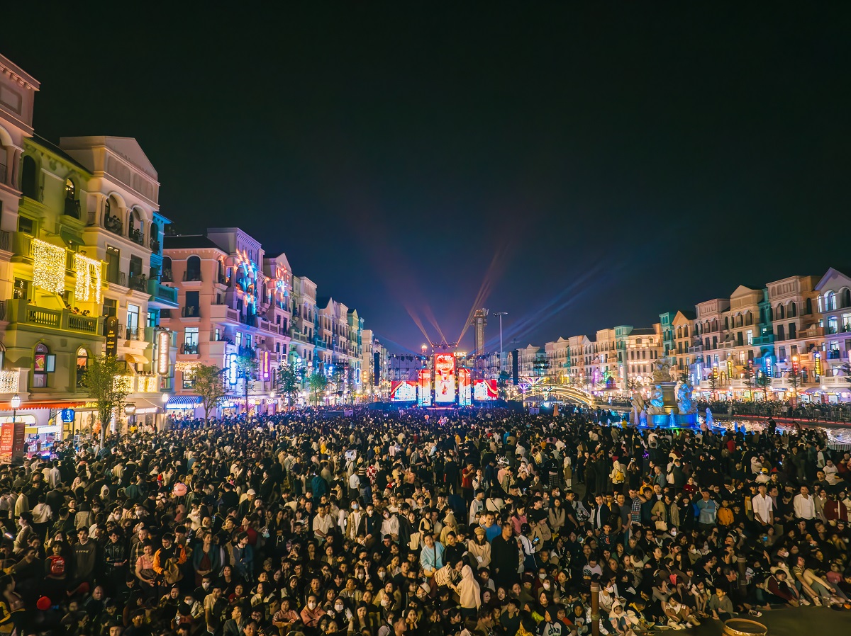 Kinh tế - “Quẩy tưng bừng” với đại tiệc chào đón năm mới tại Grand World Hà Nội (Hình 5).