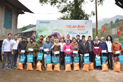 Kinh tế - Tết An Bình 2024: ABBANK gây quỹ tài trợ 50.000 cây gỗ lớn cho người dân Quảng Bình (Hình 9).