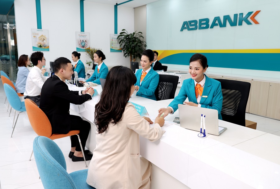 Kinh tế - ABBANK tăng cường hỗ trợ doanh nghiệp SME đẩy mạnh kinh doanh năm 2024