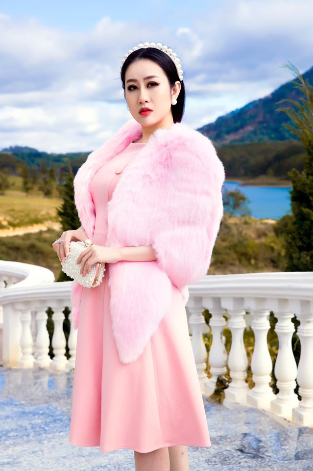 Xã hội - Nữ hoàng sắc đẹp Kim Trang tung bộ ảnh khoe nhan sắc xinh đẹp tại Đà Lạt (Hình 2).
